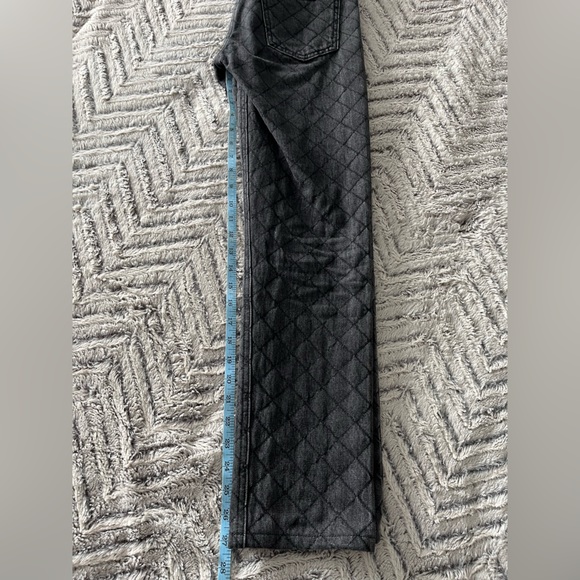 🖤🤍 CHANEL Quilted Stitched Grey Denim Jeans - Picture 16 of 17